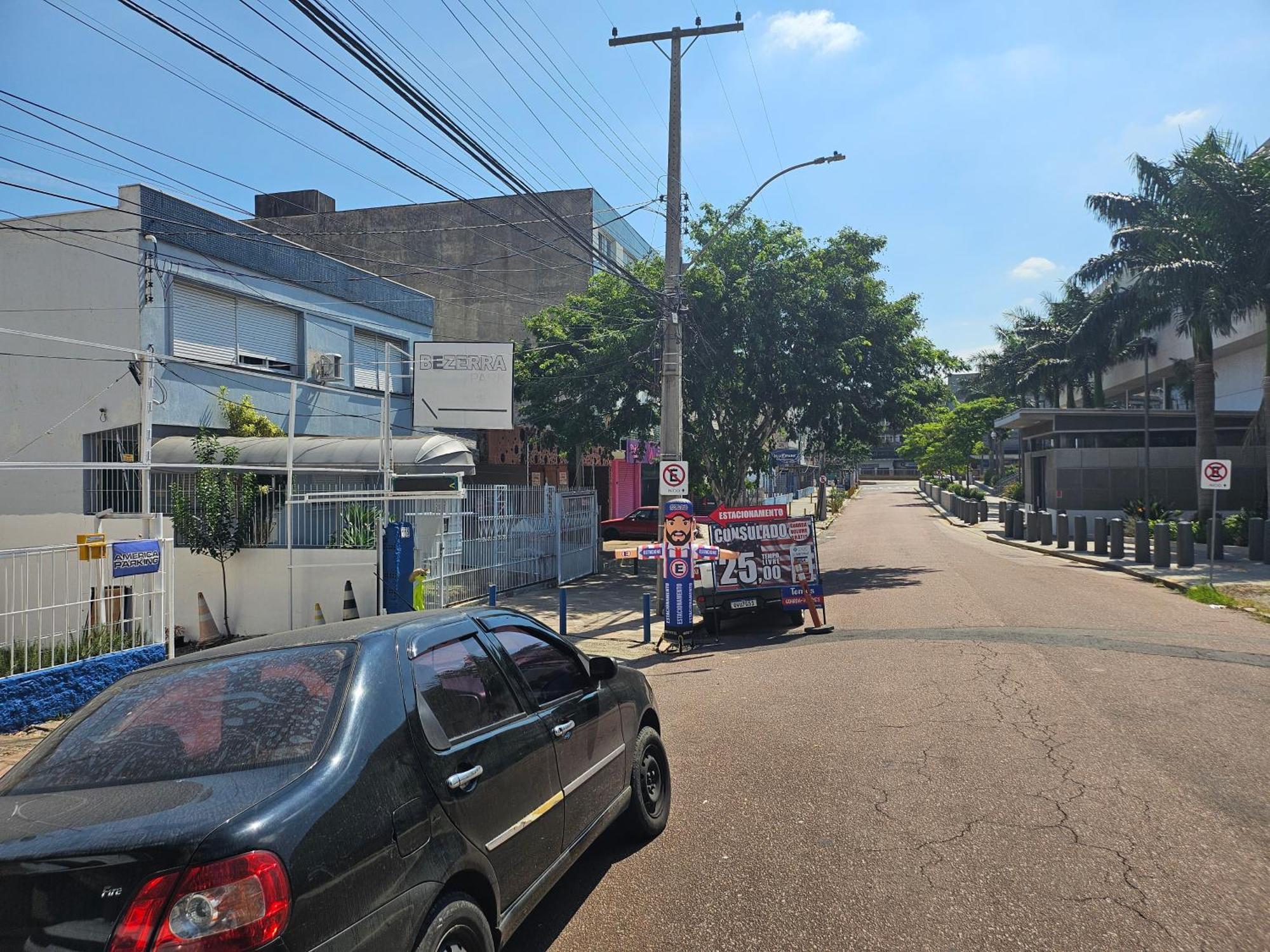 Consulado Americano Apartamento 50 Metros Da Entrada Para Visto Consulado Eua Porto Alegre Com Garagem Εξωτερικό φωτογραφία
